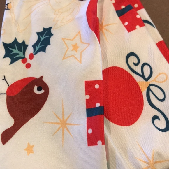 3 piece Christmas outfit.  Red top, Santa & Christmas tree leggings & scarf - Picture 6 of 12